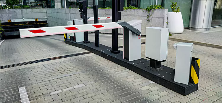 Custom Gate Design & Integration Alhambra